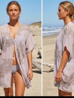 New sheer floral M coverup kimono tan lace Cal Style